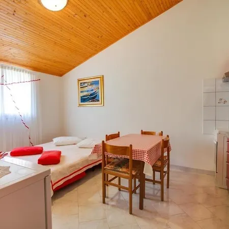 Fuer 4 Personen Ca 36 Qm In Pula, Istrien Istrische Riviera Apartment